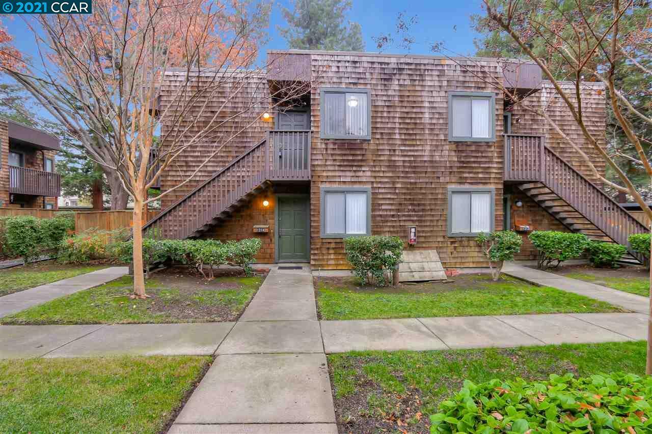 Property Photo: 1213 Honey Trl CA 94597