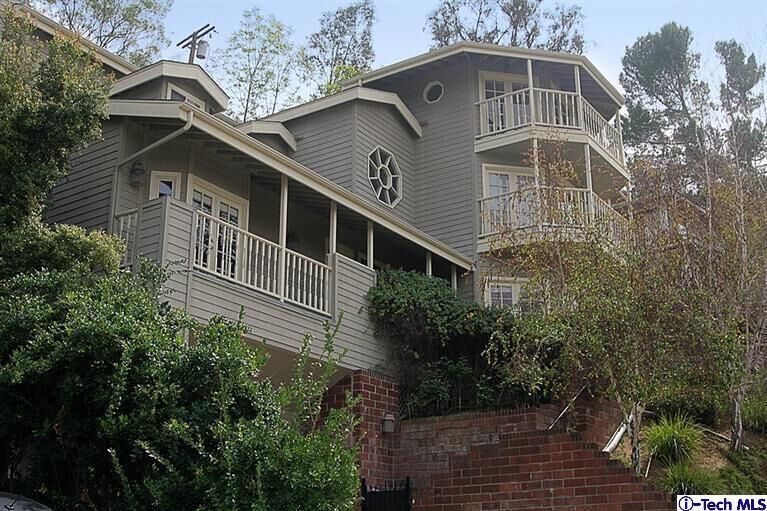Property Photo: 1888 Kaweah Drive CA 91105