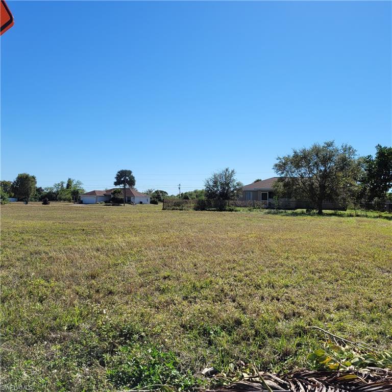 Property Photo: 2110 Kismet Parkway E FL 33909