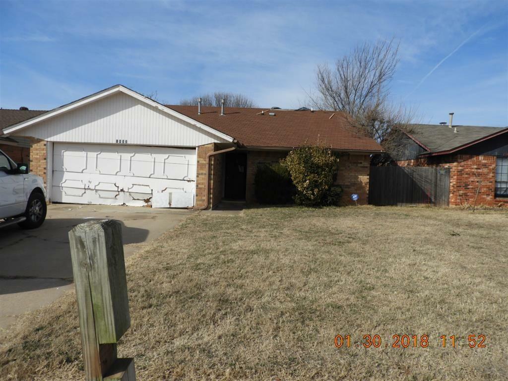 Property Photo: 1937 Eastridge Drive OK 73141