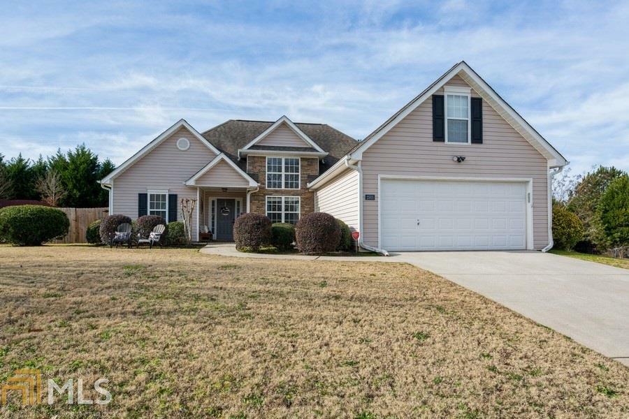 Property Photo: 2505 Huntington Dr GA 30052