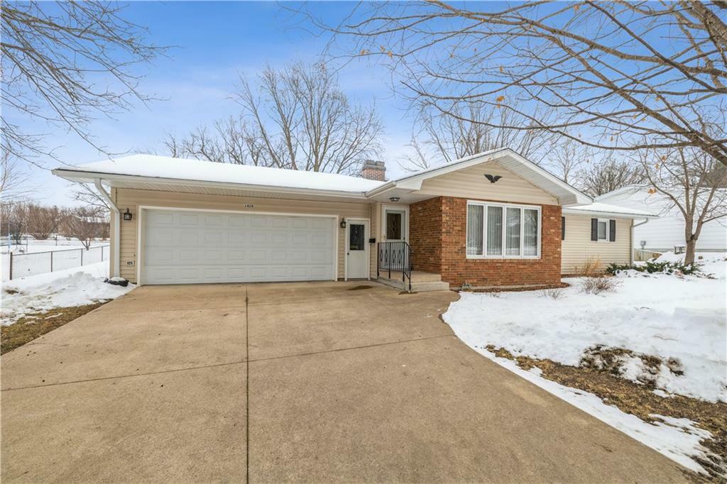 Property Photo:  1428 W 1st Street  IA 50219 