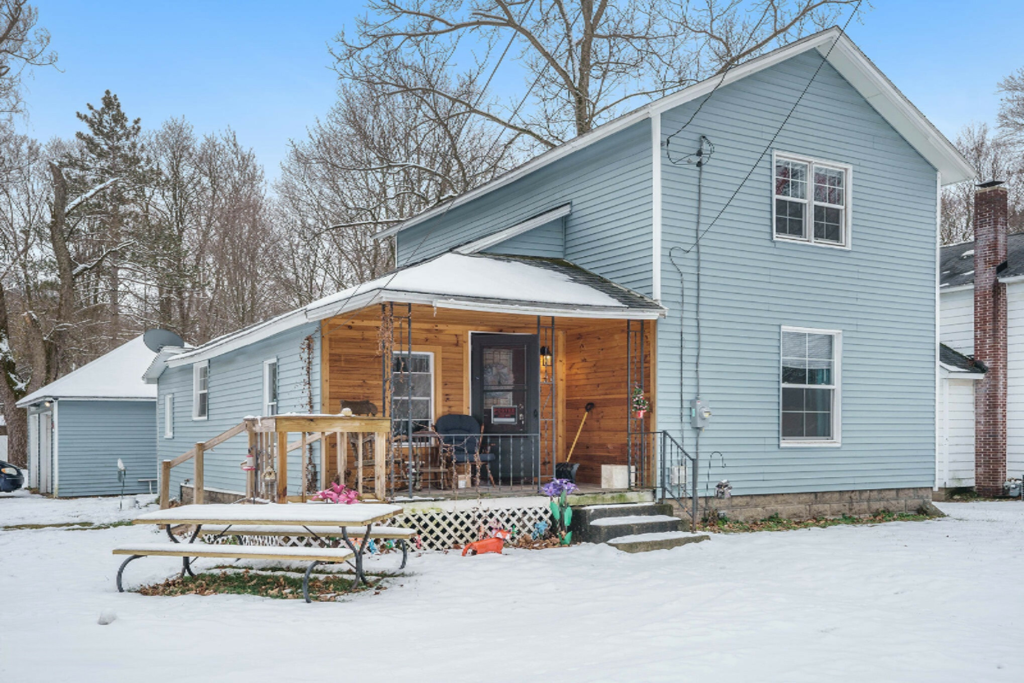 Property Photo:  124 Briggs Street  MI 49010 