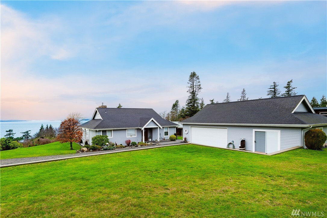 Property Photo: 4330 Graler Place WA 98262