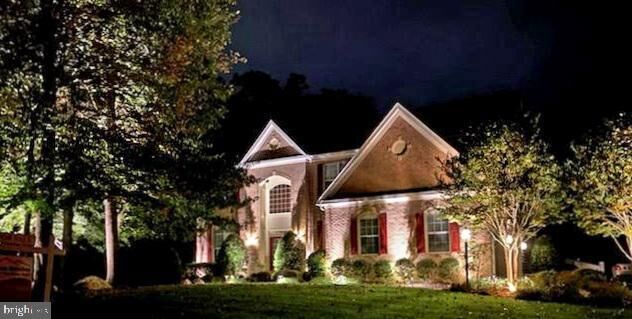 Property Photo:  5501 Evesham Court  VA 22192 