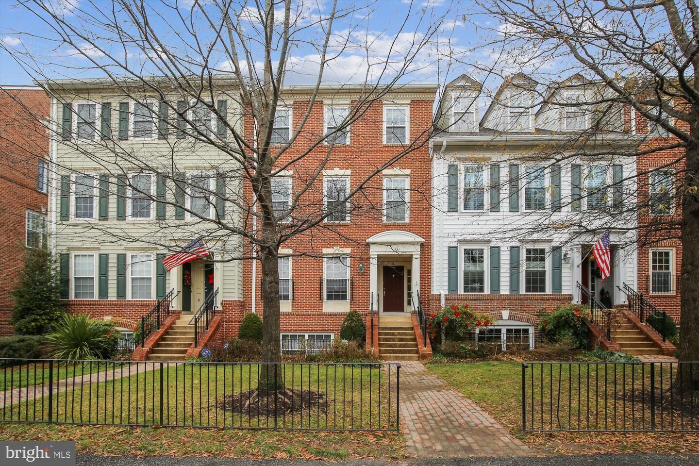 Property Photo: 721 Massey Lane B VA 22314