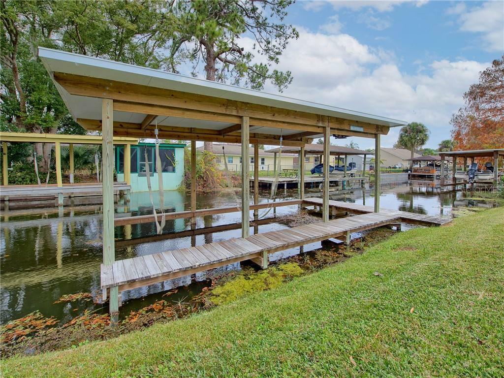 Property Photo:  12623 Pine Island Drive  FL 34788 