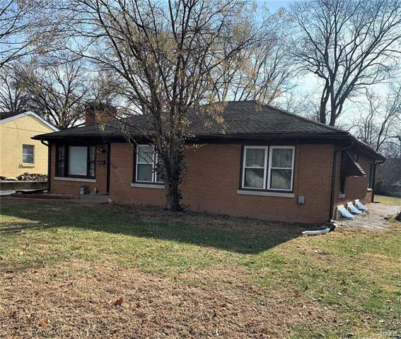 Property Photo: 2335 Edwards St. 62002