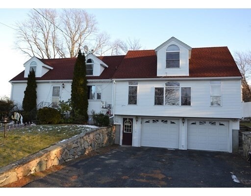 Property Photo: 14 Vassar Dr MA 01757