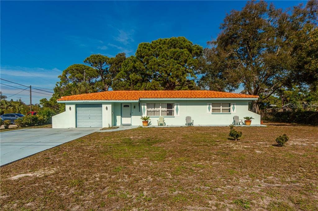 Property Photo:  2141 Pinellas Point Drive S  FL 33712 