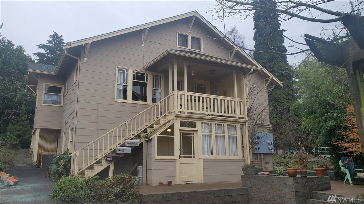 Property Photo:  4122 3rd Ave NW  WA 98107 