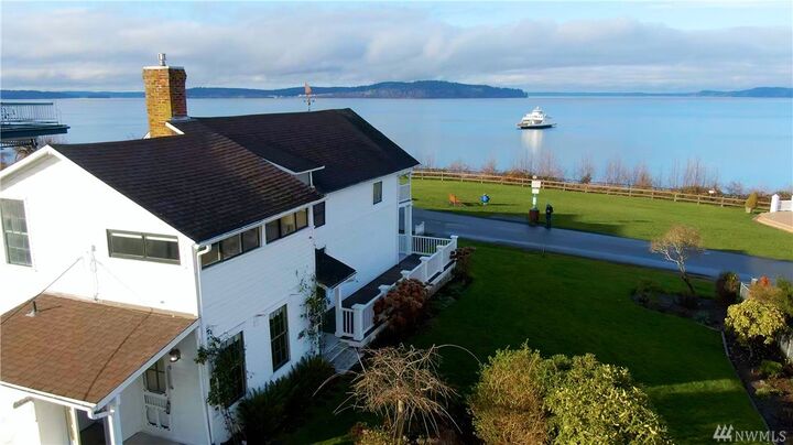 Property Photo: 1706 Commercial St WA 98388