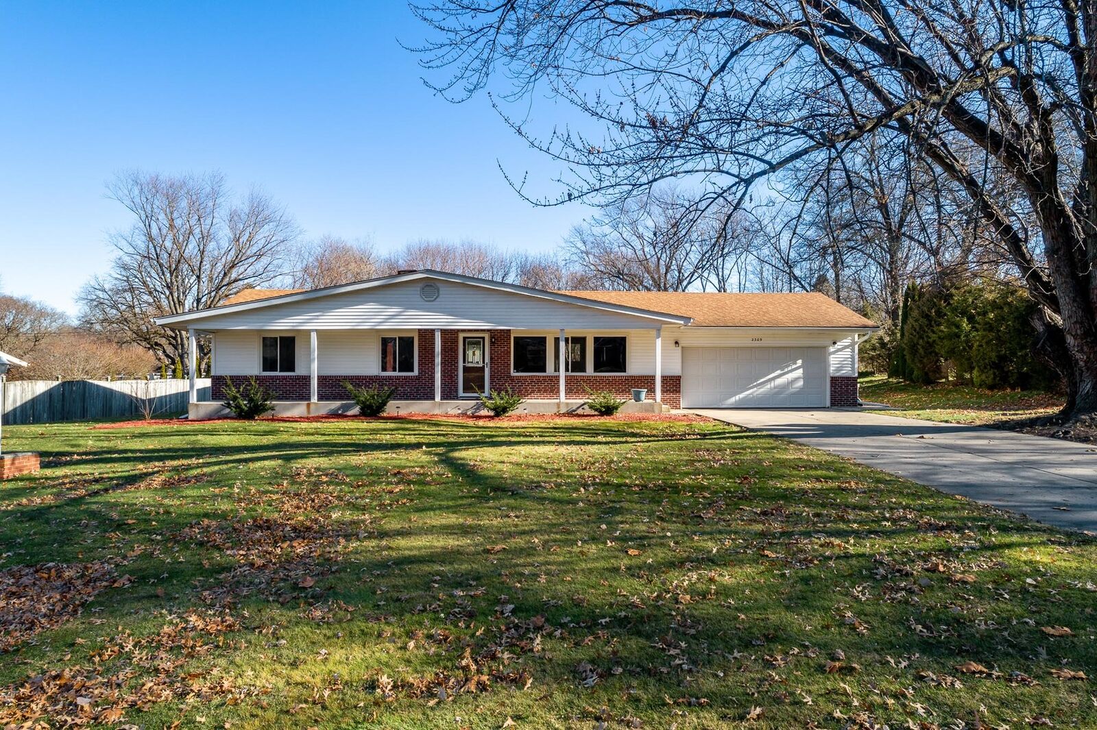 Property Photo:  2309 Spring Brook Avenue  IL 61107 