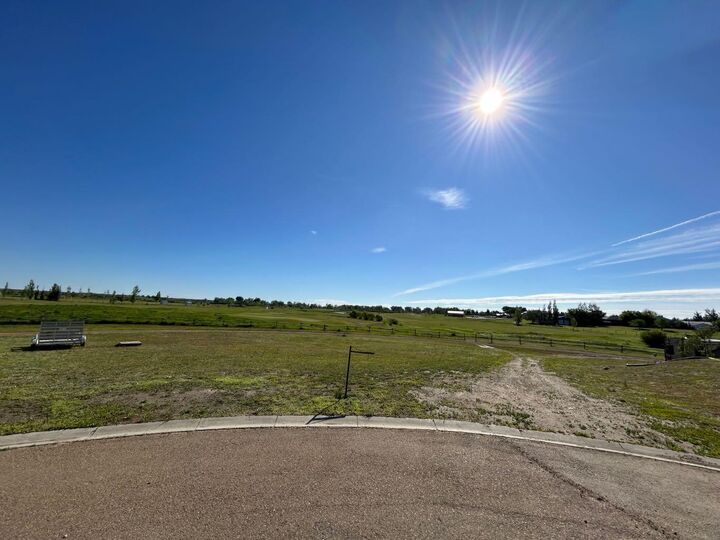 Property Photo: 109 Wilkins Place Crescent AB T0J 1P0