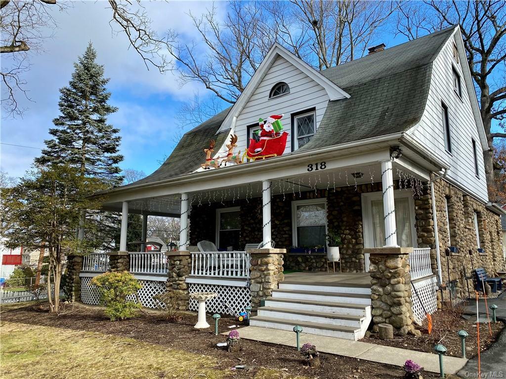 Property Photo:  318 S Middletown Road  NY 10954 