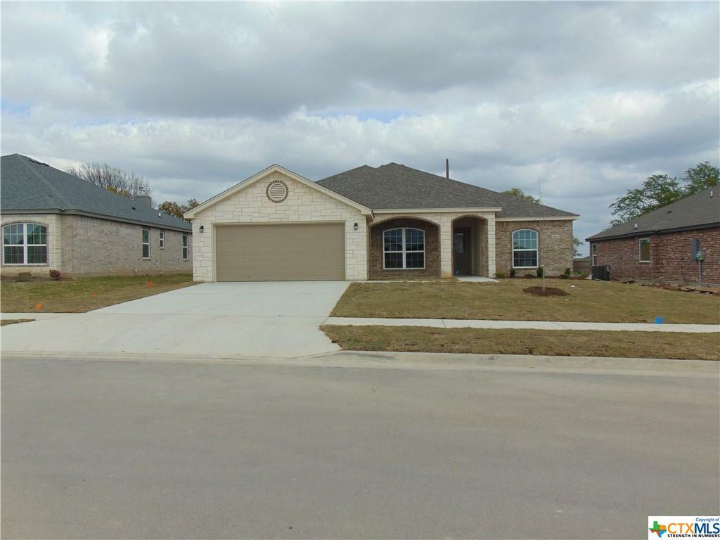 Property Photo: 5102 Charles Loop TX 76542