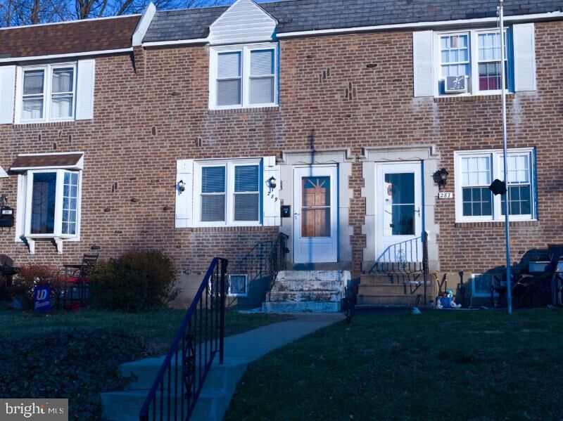 Property Photo: 289 Gramercy Drive PA 19018