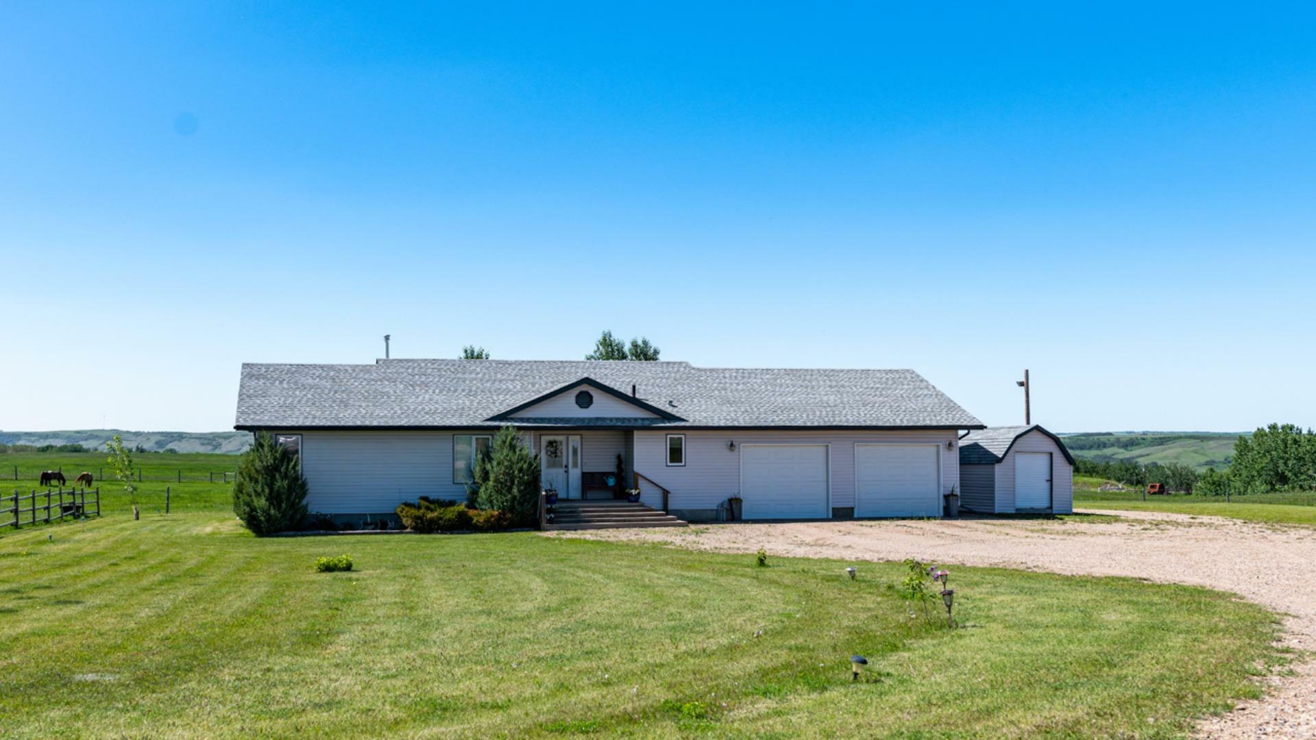 Property Photo:  4502014 Rng Rd 74  AB T9W 1T4 