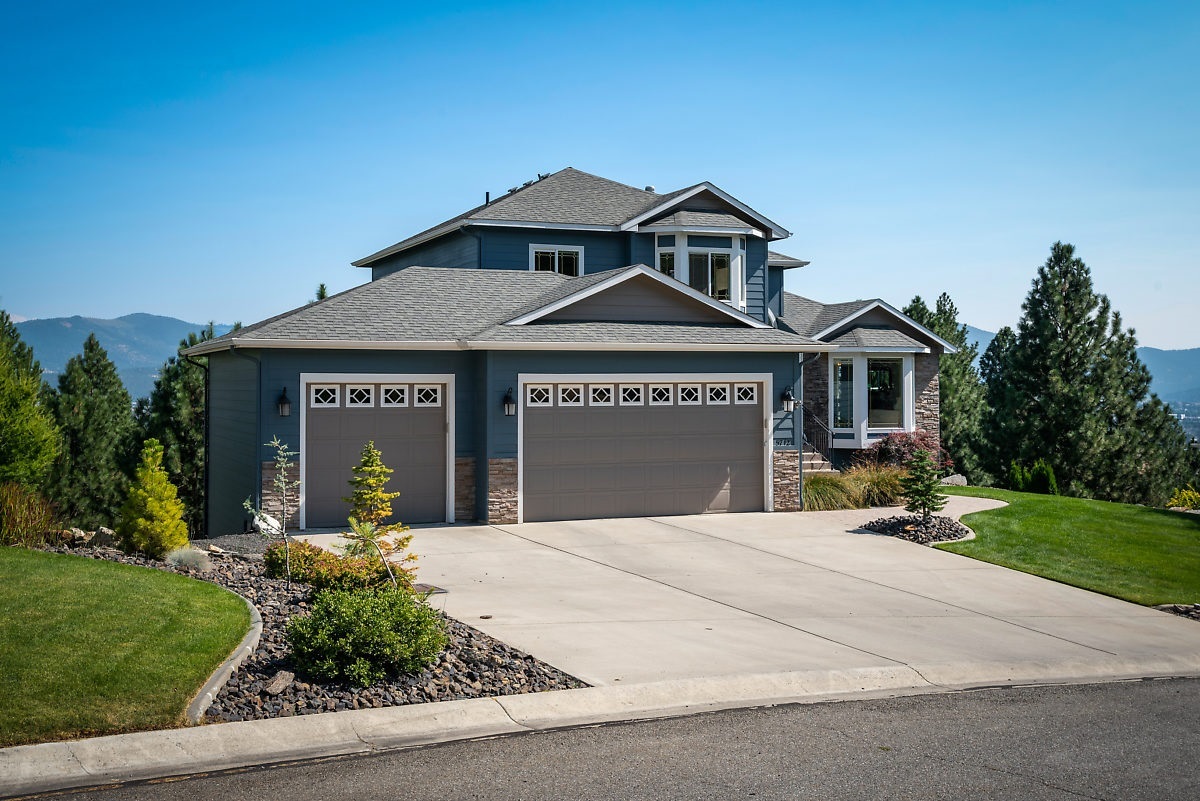 Property Photo:  5712 N Del Rey Dr  WA 99027 