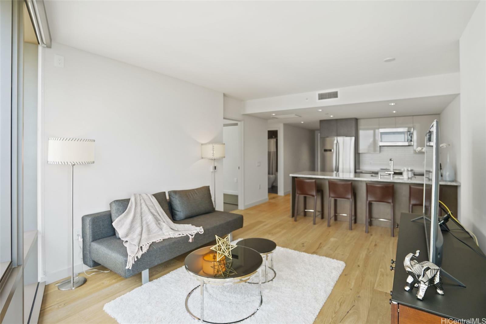 Property Photo:  1001 Queen Street 2815  HI 96814 