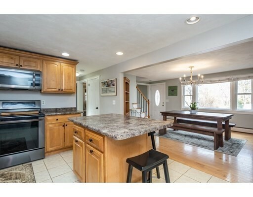 Property Photo: 26 Mayflower Cir MA 01524
