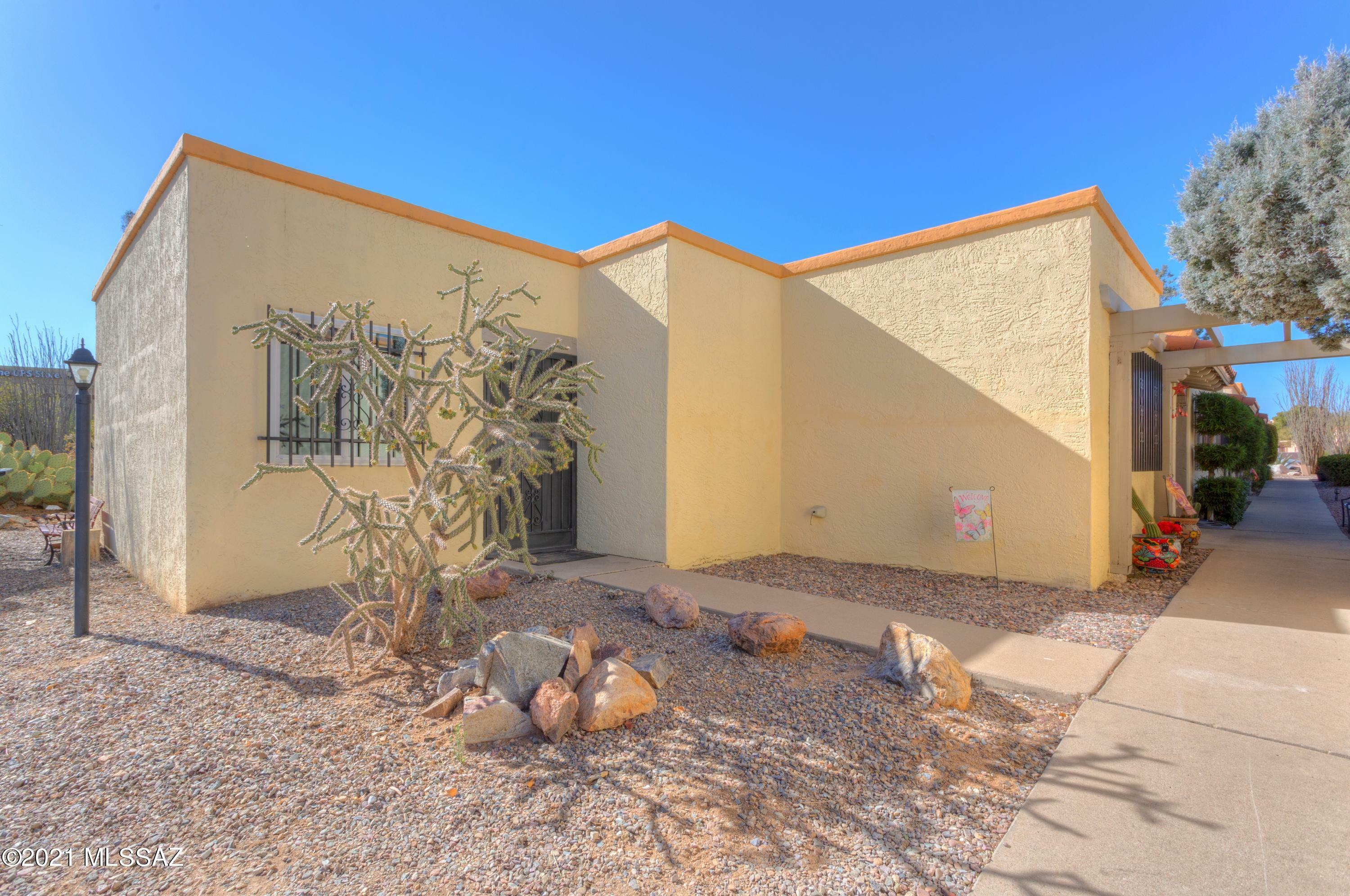 Property Photo:  100 W Calle Del Tiempo  AZ 85614 