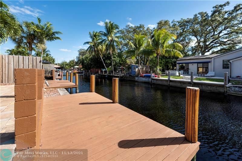 Property Photo: 924-926 Orange Isle FL 33315