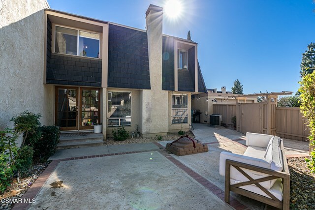 Property Photo:  2988 Dogwood Circle  CA 91360 