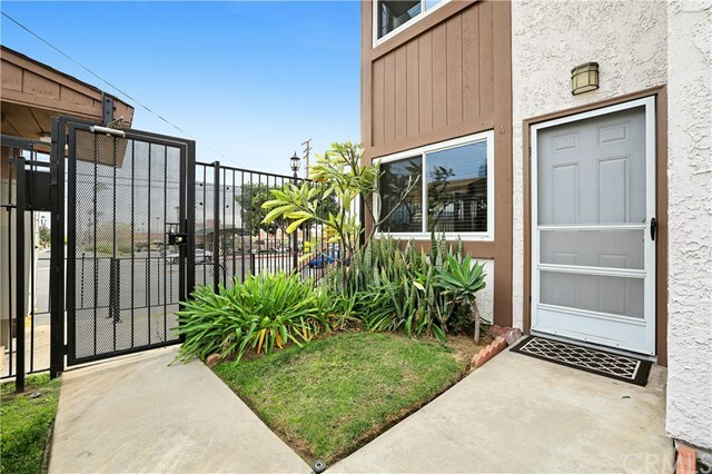 Property Photo:  1047 E Huntington Drive A  CA 91016 