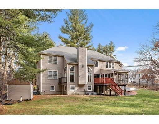 Property Photo:  11 Keystone Way  MA 01810 