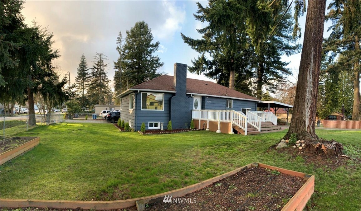 Property Photo:  14255 29th Avenue S  WA 98168 