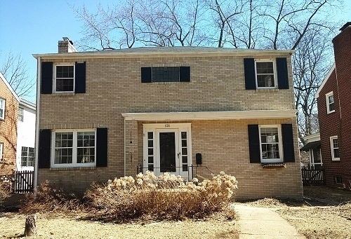 Property Photo:  121 Calvin Park Boulevard  IL 61107 