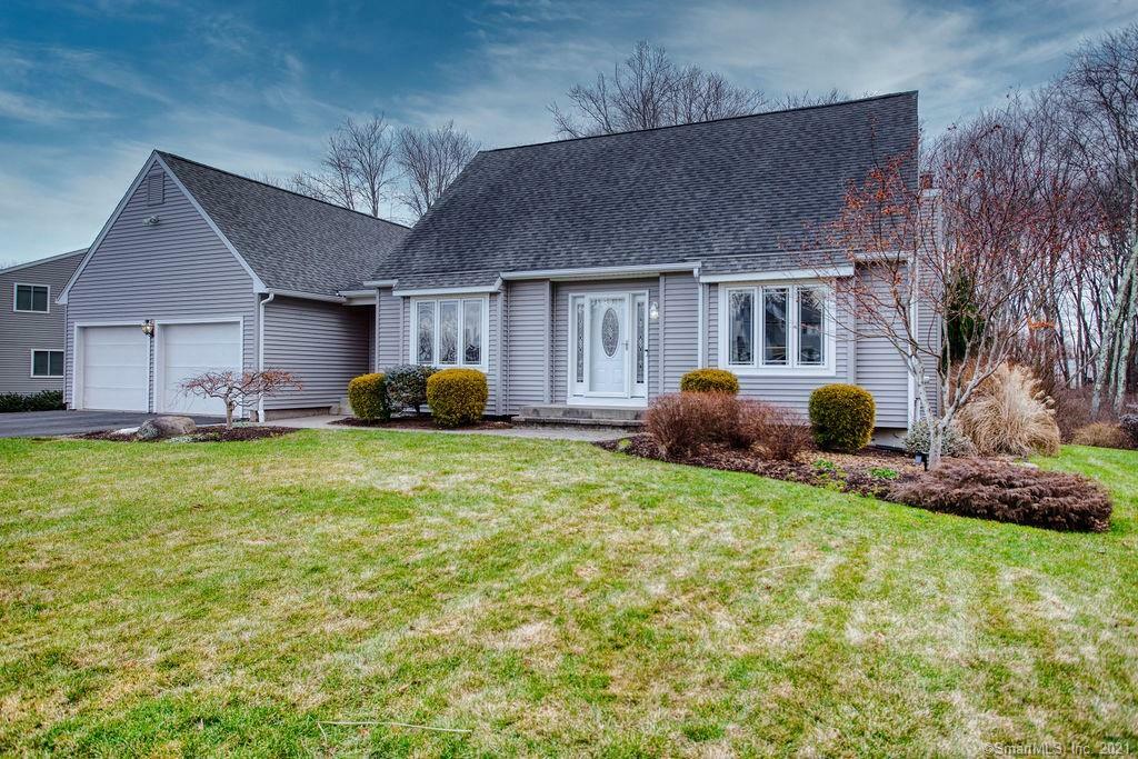 Property Photo: 14 Cobbler Way CT 06095