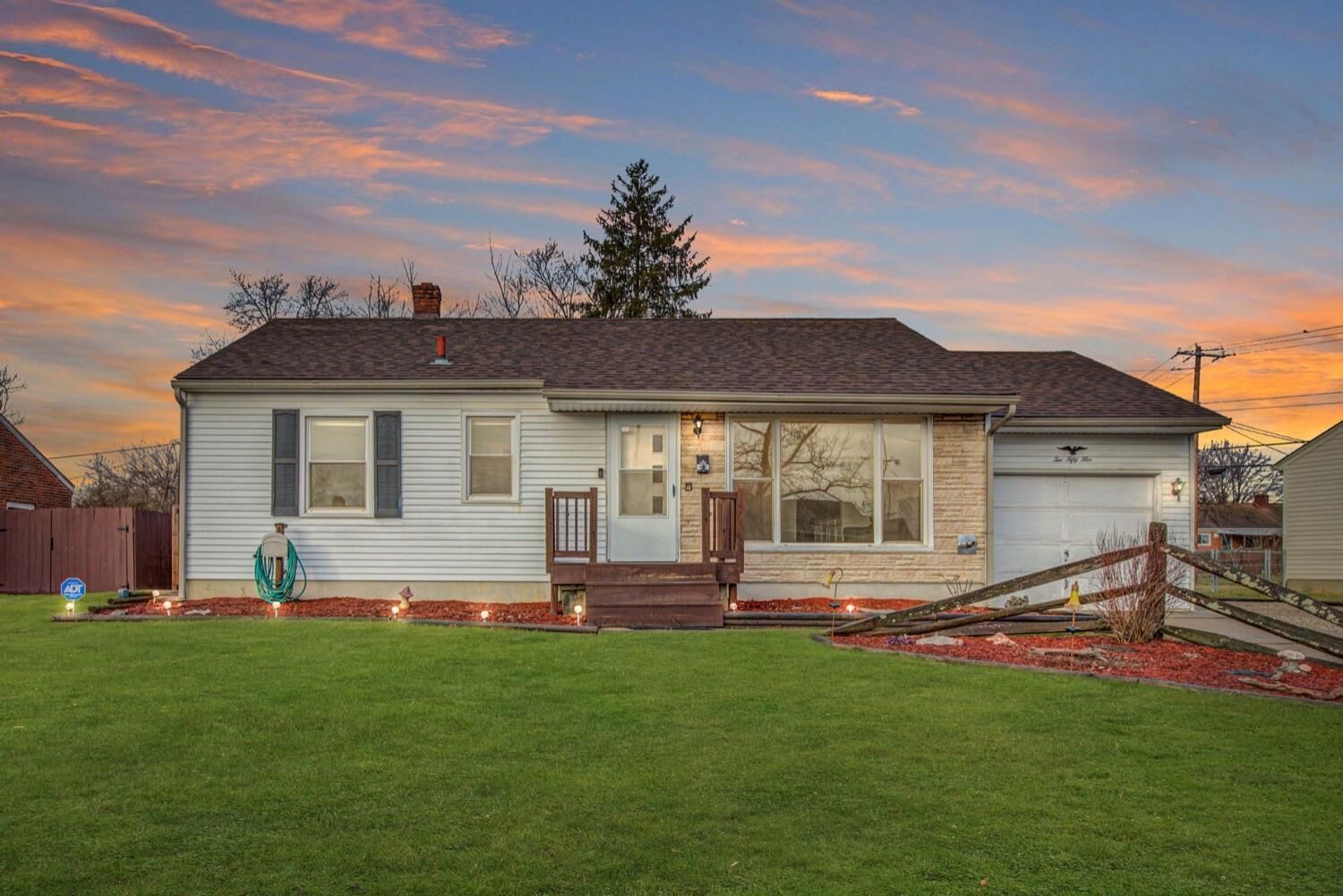 Property Photo: 255 Glencross Ave OH 45013