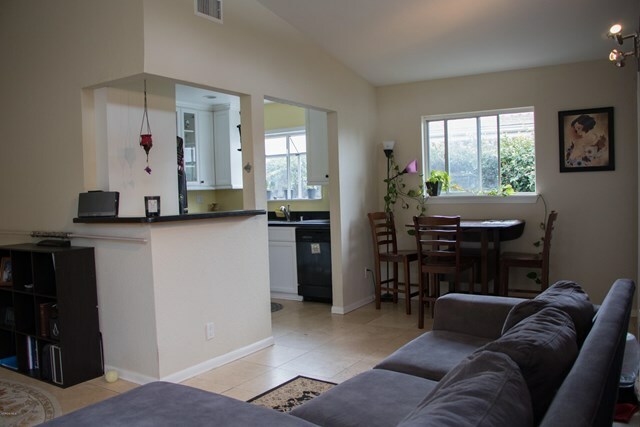 Property Photo:  730 Glen Oaks Road  CA 91360 