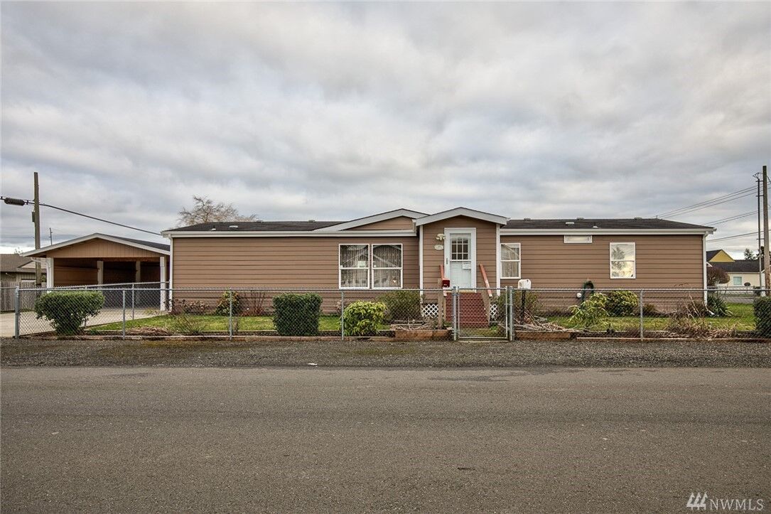 Property Photo: 406 Haight St WA 98520