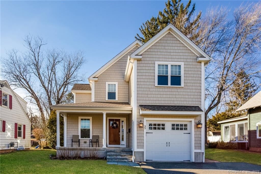 Property Photo:  35 Walnut Street  CT 06111 
