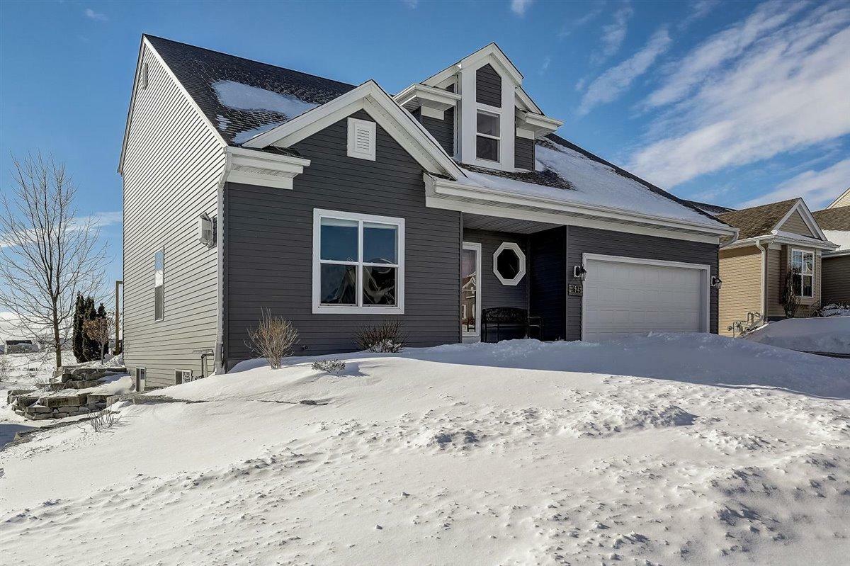 Property Photo: 1625 Whitewater Dr WI 53095
