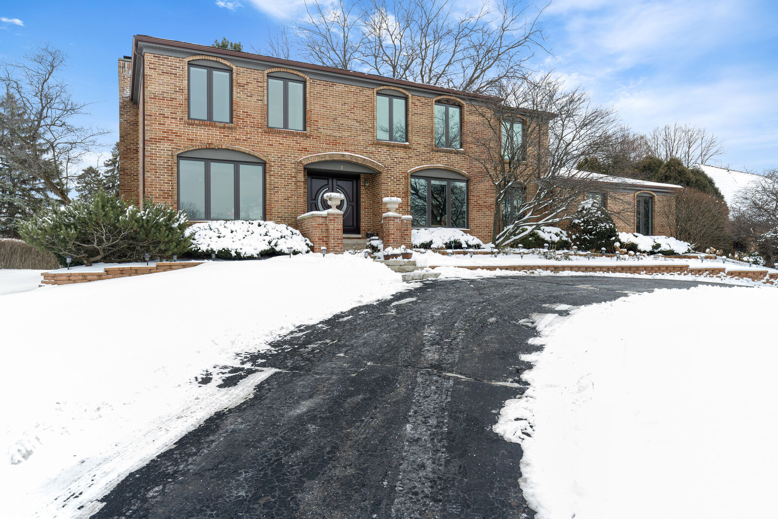 Property Photo:  3 Heather Lane  IL 60523 