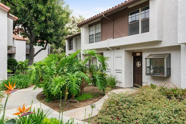 Property Photo:  276 Kauai Lane  CA 92870 