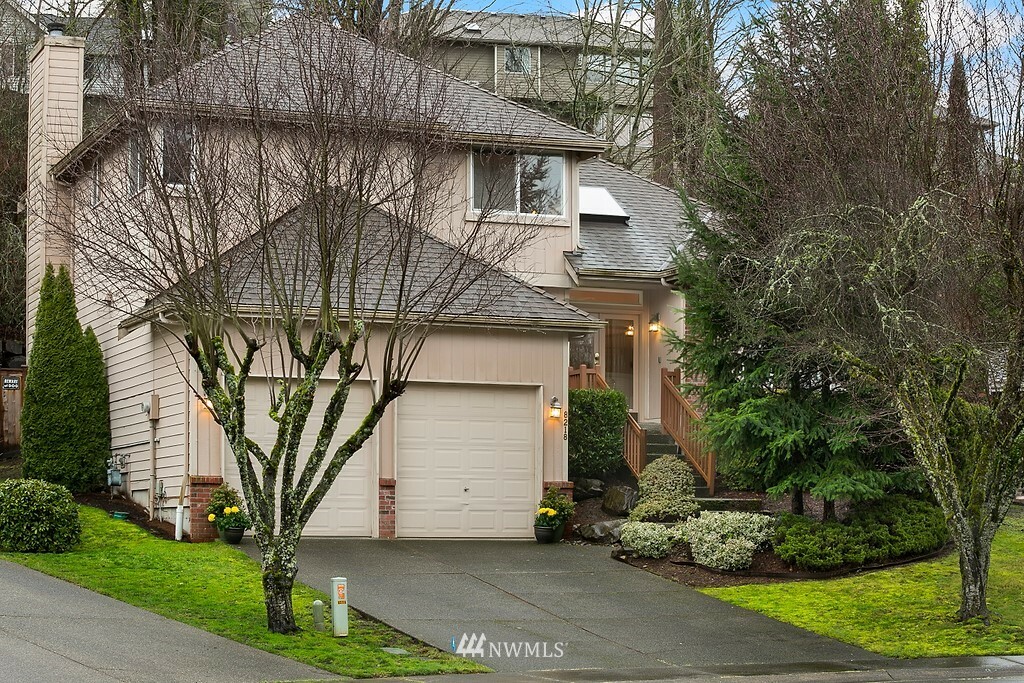 Property Photo:  8218 126th Place SE  WA 98056 