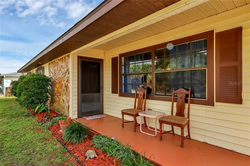 Property Photo:  8635 Chesebro Avenue  FL 34287 