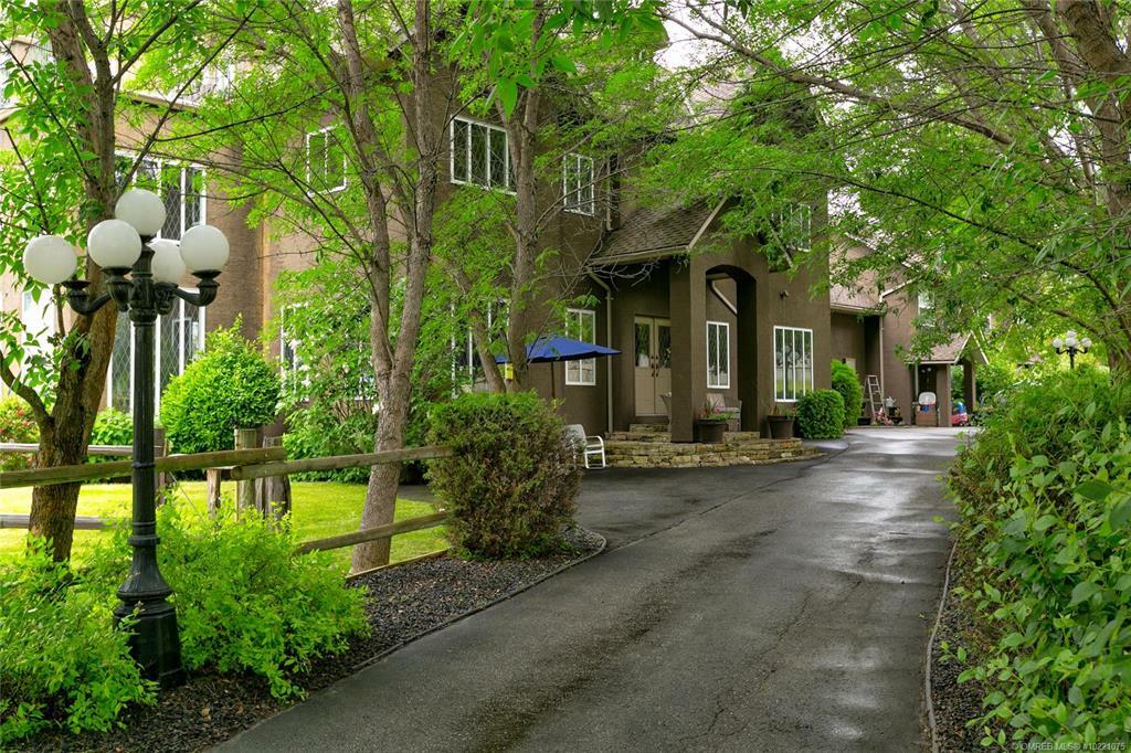 Property Photo: 5600 McCulloch Road BC V1Y 7R2