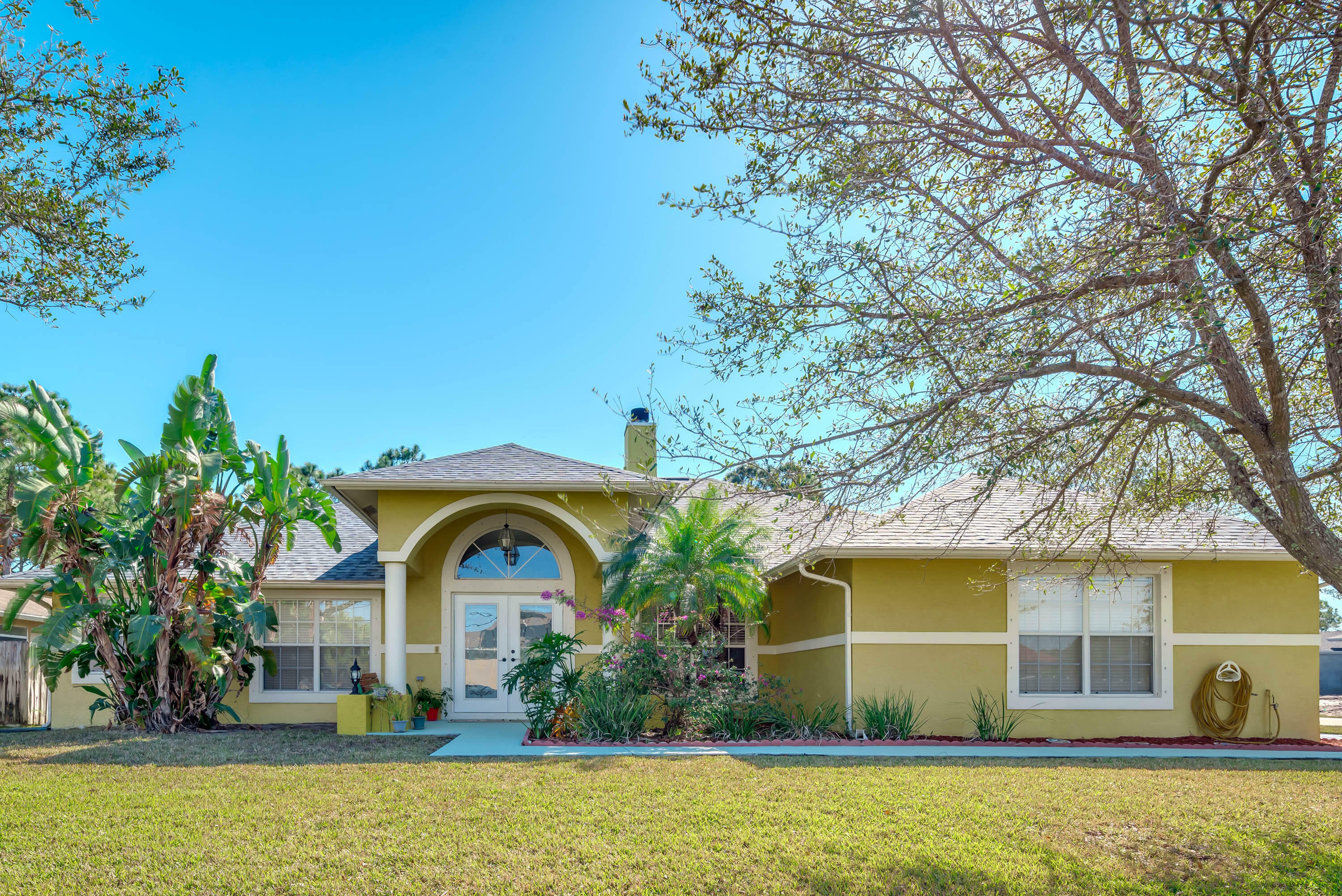 Property Photo:  6051 NW Winfield Drive  FL 34986 