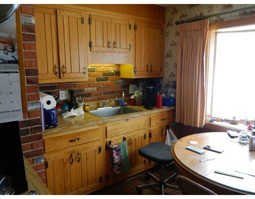 Property Photo: 8 Inwood Rd MA 01501
