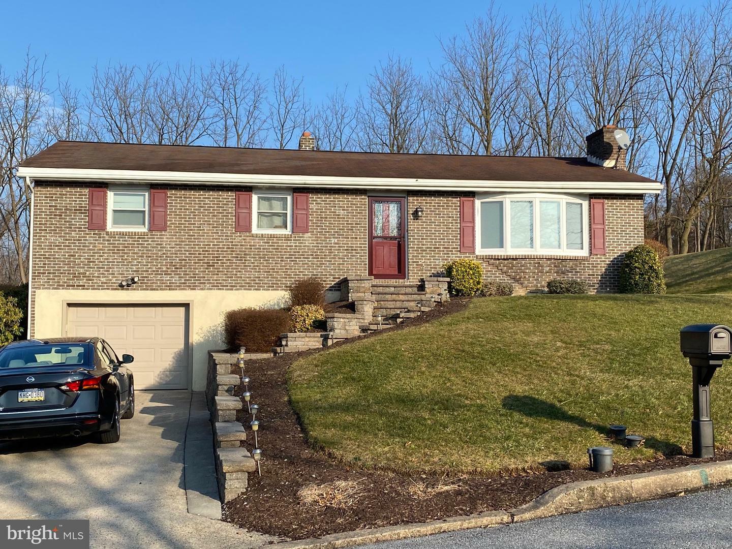 Property Photo: 17 Lincoln Drive PA 19526