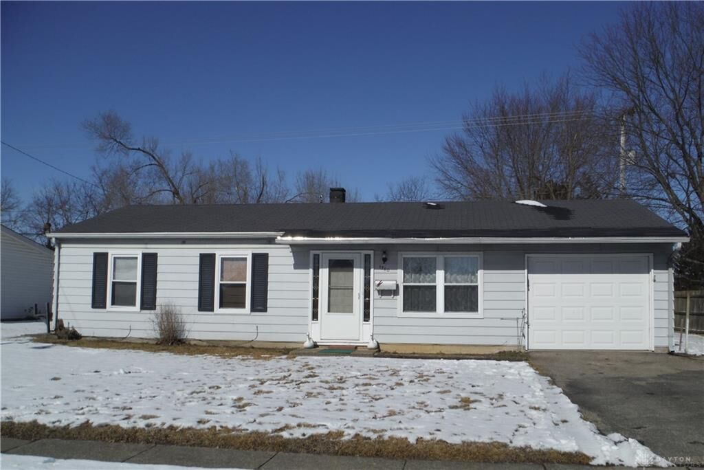 Property Photo: 1700 Hartley Avenue OH 45344