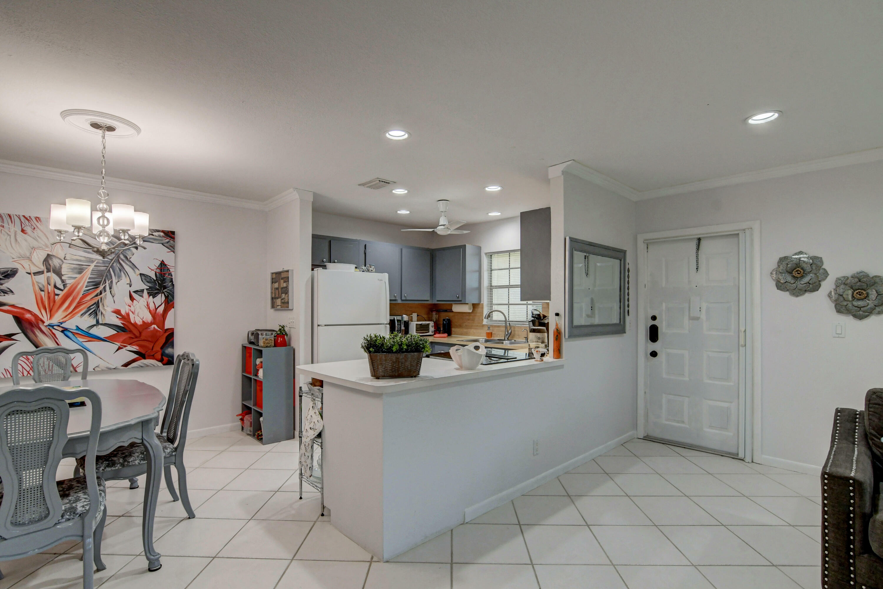 Property Photo:  5373 Lakefront Boulevard A  FL 33484 