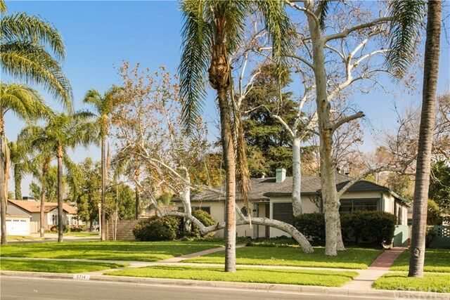 Property Photo:  5714 Riverside Avenue  CA 92506 