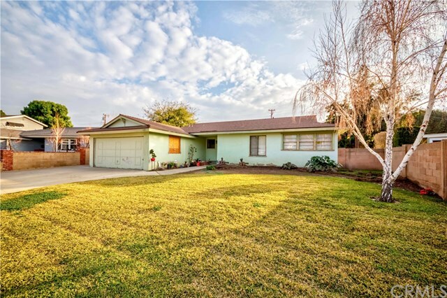 Property Photo:  2206 Virginia Road  CA 92831 